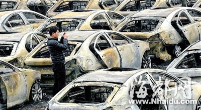停车场起火 73辆新车烧毁包括30辆凯迪拉克