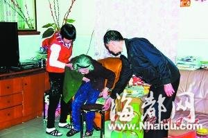 东莞一夫妇为了给婶婶治病 忍痛让女儿辍学