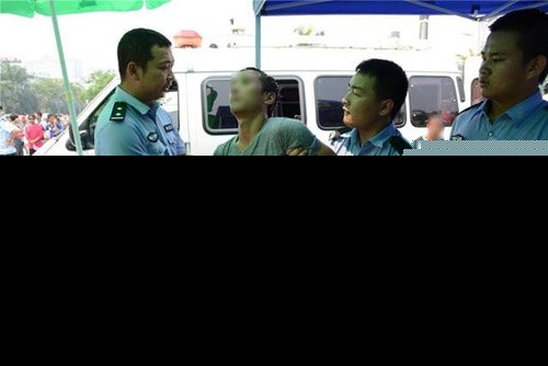 云南泼水节23人借机袭胸摸臀猥亵妇女被抓