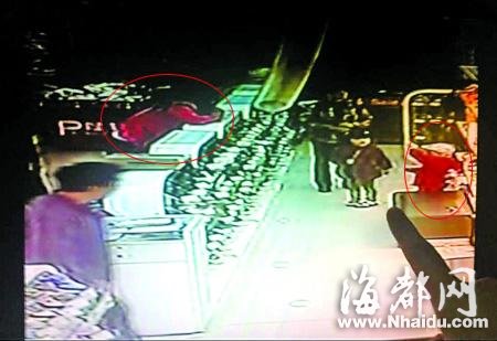贼妈教唆3岁儿子偷手机 远程指挥轻车熟路