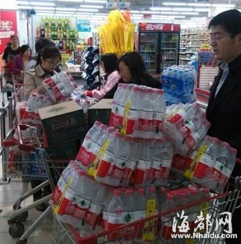 江苏靖江官方：水源出现水质异常 全市暂停供水