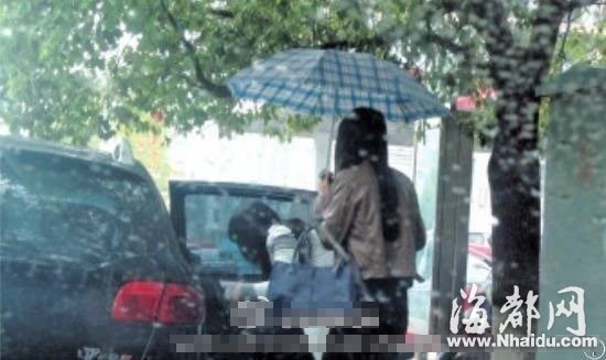 湖南副市长公车接送社会女郎 官方称不实