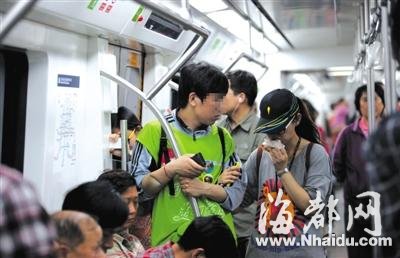 北京地铁禁食条款有望恢复入法 最高罚1000