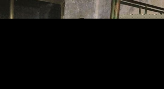 9岁男童在寝室“啊”一声后被红领巾吊死在床上