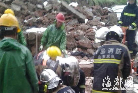 青岛：土墙倒塌压倒职工居住板房致18人死亡