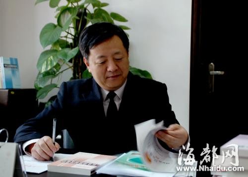 湖北国资委副主任王侃涉严重违纪被调查