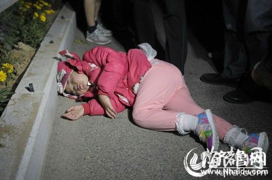 济南弃婴岛启用5天收42人 官方将打击恶意遗弃
