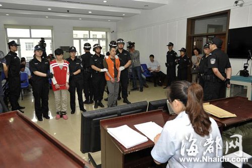 黑龙江猎艳杀人夫妇宣判后见面 均称在胳膊刻对方名字