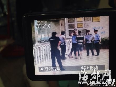 男子在广州汽车站持刀劫持女子 被警察击毙