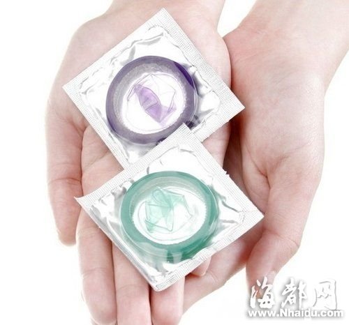 90后大学生研发丁字裤避孕套获200万元投资