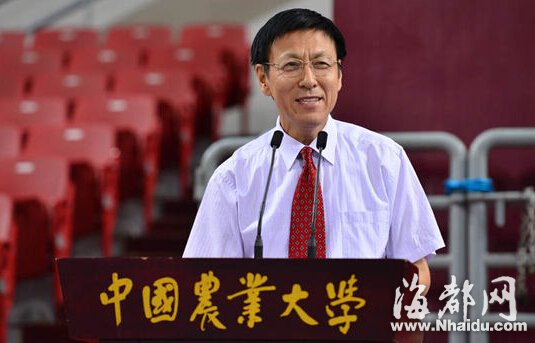 中国农业大学校长：崔永元的转基因录像站不住脚