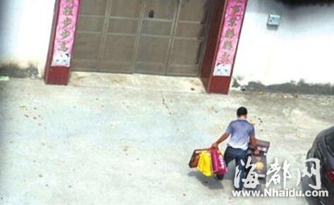 江西否认父子偷拍县长收礼获罪：因曾挑断人脚筋