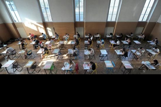 高考逢周末 福州部分考點實行臨時交通管制