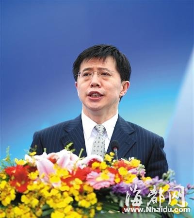 冀文林余刚曾于不同时期任某领导专职秘书