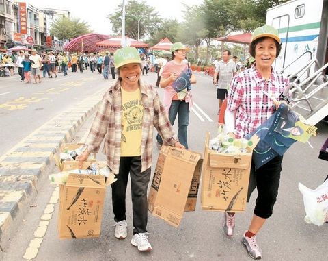 台湾选举另一面：造势垃圾遍地几家欢喜几家愁