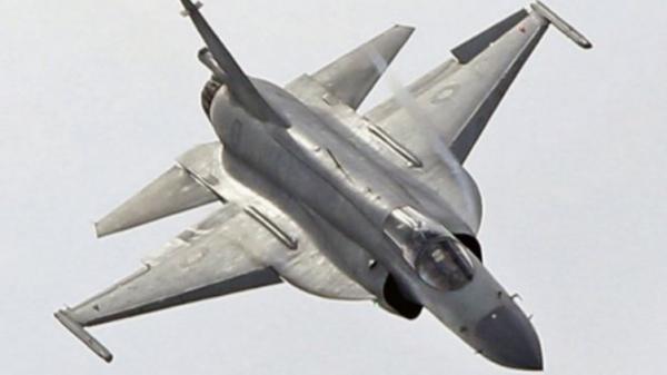 斯里兰卡达成协议购买8架“枭龙”战斗机 印度抗议