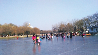 北京冰雪运动人数将达400万 全国滑雪场超500个