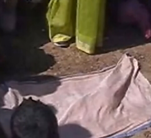 印度男子管道內午睡 工人误灌水泥将其活埋