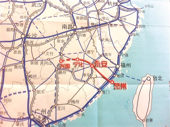 兴泉铁路示意图（图中红线）