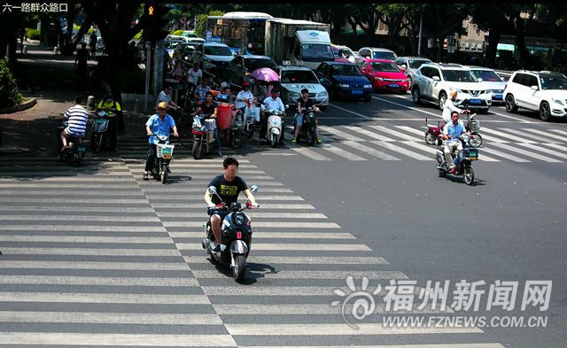福州闯红灯记录系统新增2个路段 30辆车“触黄网”被罚 福州闯红灯记录系统新增2个路段 30辆车“触黄网”被罚