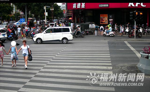 福州闯红灯记录系统新增2个路段 30辆车“触黄网”被罚 福州闯红灯记录系统新增2个路段 30辆车“触黄网”被罚