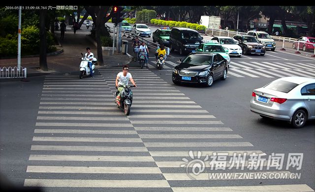 福州闯红灯记录系统新增2个路段 30辆车“触黄网”被罚 福州闯红灯记录系统新增2个路段 30辆车“触黄网”被罚