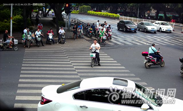 福州闯红灯记录系统新增2个路段 30辆车“触黄网”被罚 福州闯红灯记录系统新增2个路段 30辆车“触黄网”被罚