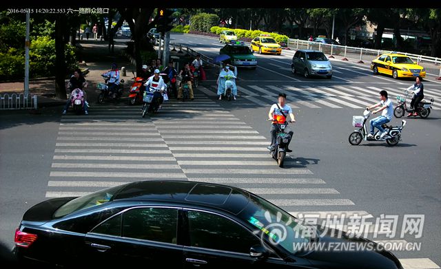 福州闯红灯记录系统新增2个路段 30辆车“触黄网”被罚 福州闯红灯记录系统新增2个路段 30辆车“触黄网”被罚