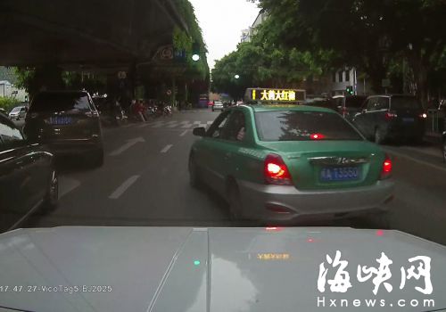 “随手拍交违”平台启用 首日收71条举报