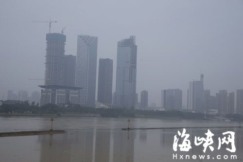 闽江北岸高楼林立 两幢超200米大楼年内交付