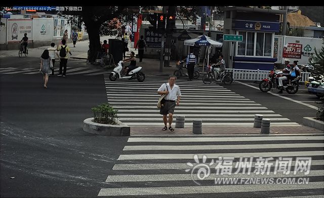 福州警方曝光150辆乱掉头车辆 23辆为单位或公司车辆