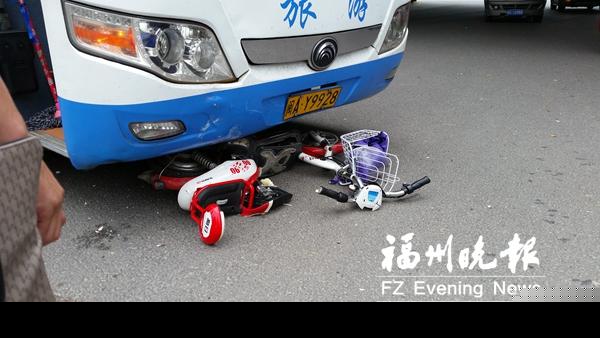 福州1天3起车祸致4死 目击者：车速慢点可避免