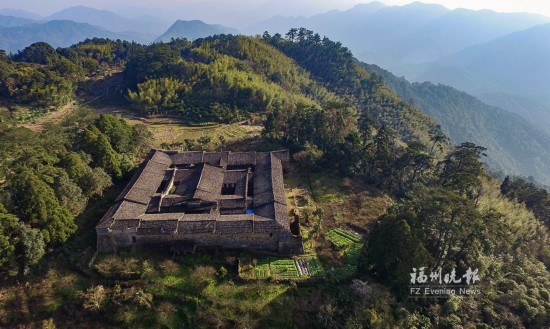 走进永泰和城寨：置身苍翠云海 寻找一段传奇人生(图)