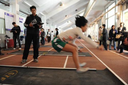 清華自主招生：除面試還有體測 優秀者額外降5分