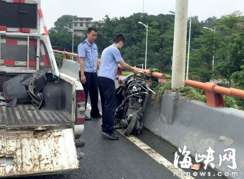 男子骑电摩闯入二环高架被撞坠桥身亡 司机逃逸