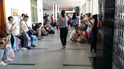 福州火车站有四五趟车次晚点 现已全部恢复运行