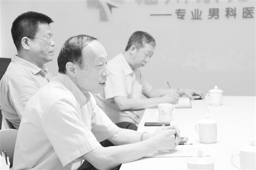 给自己挑刺 榕—专科医院亮出“自律公约”
