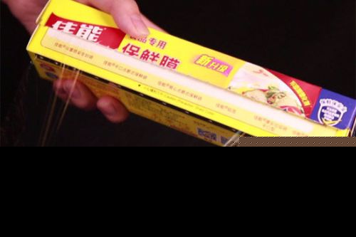 厨房瓷砖油污多 给瓷砖做个防油“面膜”吧！