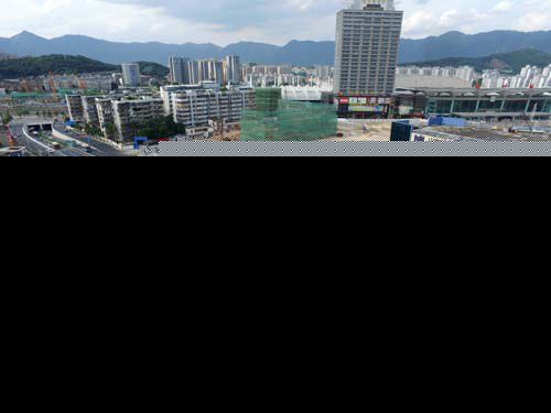 通道（画圈处）位于站前路和东浦支路的交叉口，目前先开放三个出入口 &nbsp;