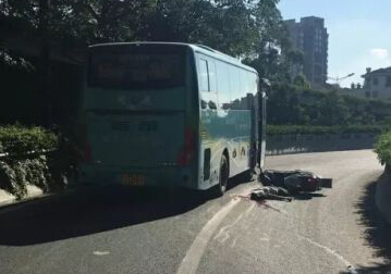 三环浦上大桥互通匝道上 骑电摩男子被撞身亡