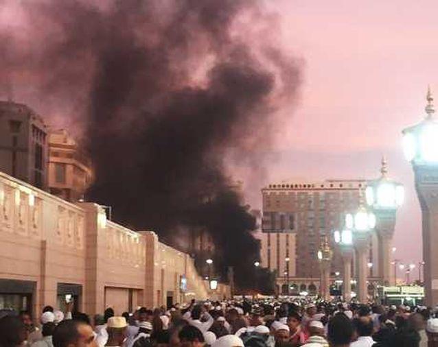 沙特阿拉伯现连环自杀式袭击 造成至少8人死亡