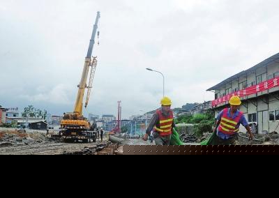 福州将用三个月整治城区路面施工围挡 11项目已缩小拆除