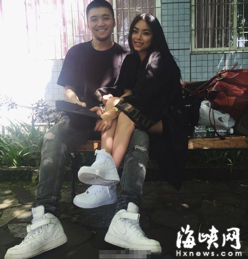 中国新歌声万妮达男朋友家庭背景 万妮达疑似整容前后对比照