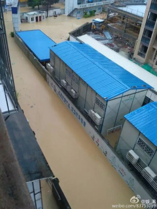 “鲇鱼”凌晨惠安登陆！福州风雨呼啸一夜又看海了