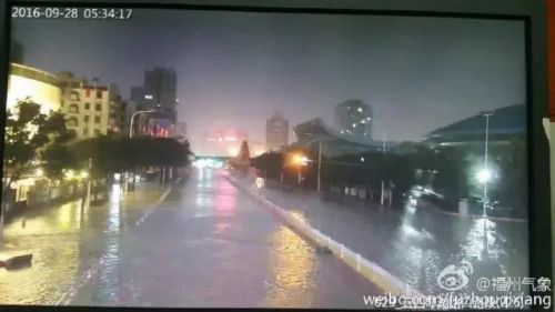 “鲇鱼”凌晨惠安登陆！福州风雨呼啸一夜又看海了
