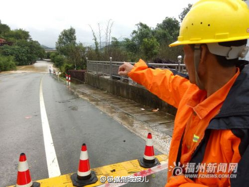 福州永泰部分道路中断 过往车辆注意绕行