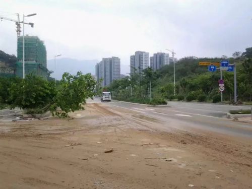 福州主干道最新最全航拍大检阅 台风36小时后城市“脑血栓”还剩多少
