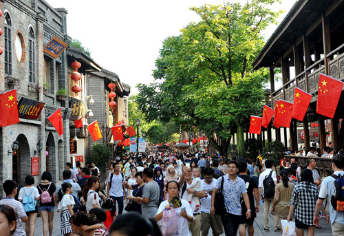 福州市区五大公园 昨迎客超20万人