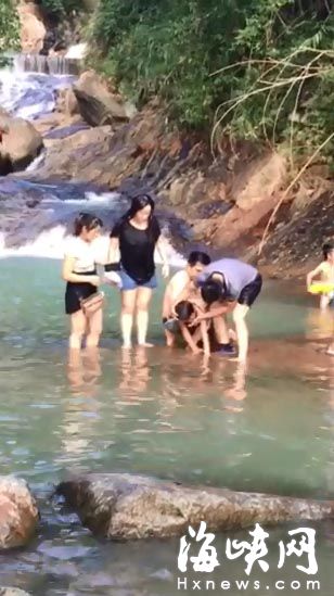 福州晋安区鳝溪野泳 熊孩子玩水险溺亡