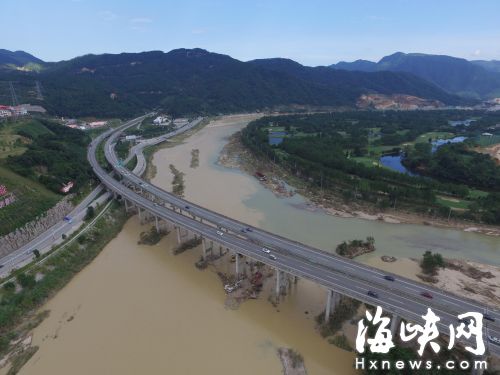 贵安大桥解除管制 福州北部进出城高速路恢复畅通
